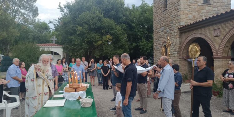 Τα Εγκώμια της Θεοτόκου στην Ι. Μ. Παναγίας Λυκούρισσης Σκουτεράς Αγρινίου και περιφορά επιταφίου