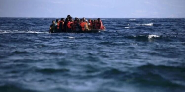 Νεκρή ανασύρθηκε μία αλλοδαπή που επέβαινε με άλλα 26 άτομα σε λέμβο