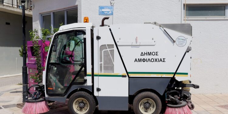 Με νέα οχήματα ενισχύθηκε ο στόλος οχημάτων του Δήμου Αμφιλοχίας