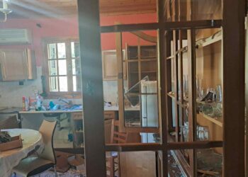 Σκουτερά Αγρινίου: «Μπούκαρε» σε σπίτι και το έκανε γης μαδιάμ-Σοκάρουν οι εικόνες-βίντεο! 