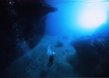 Tα θαλάσσια σπήλαια στο Αιγαίο