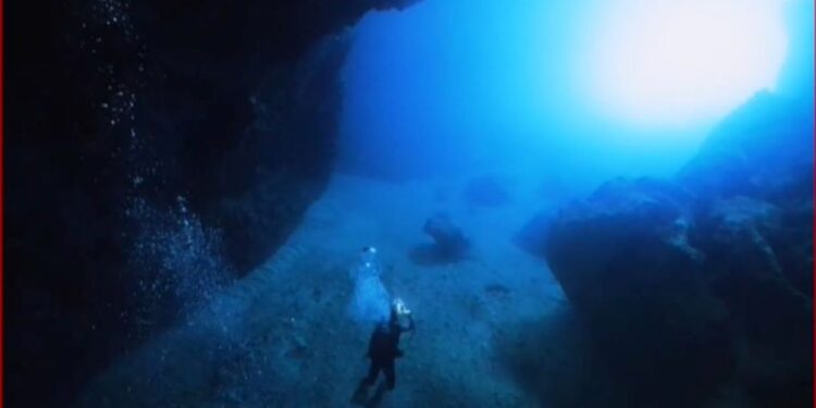 Tα θαλάσσια σπήλαια στο Αιγαίο