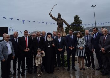 Με κάθε τιμή ο Δήμος Αμφιλοχίας γιόρτασε τα 200 χρόνια από την ιστορική Μάχη του Καρβασαρά με αποκάλυψη ανδριάντα προς τιμήν του Γεωργίου Καραϊσκάκη