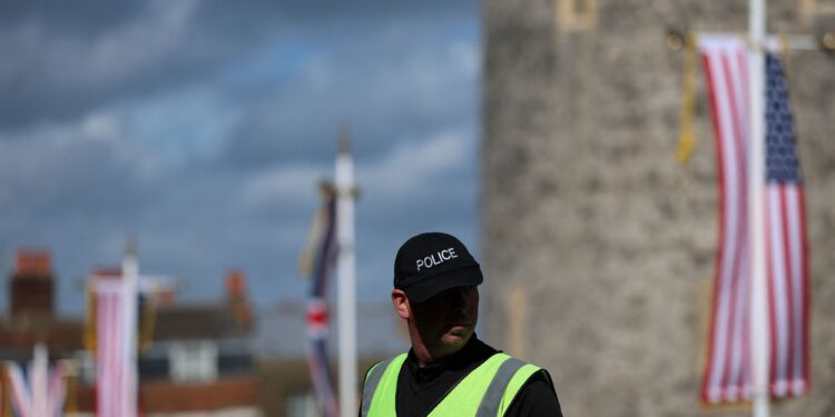 Πυρετώδεις προετοιμασίες των Βρετανών για την επίσκεψη Τραμπ στον απόηχο της δολοφονίας του Κέρκ