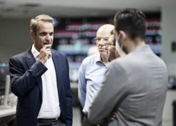 Επίσκεψη του πρωθυπουργού στο σταθμό του Μετρό Συντάγματος εν όψει της 24ωρης λειτουργίας