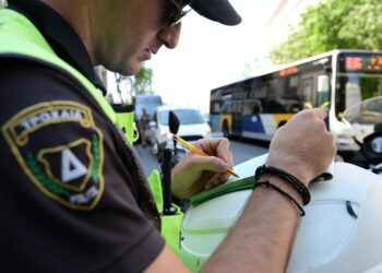 14.000 έλεγχοι της Τροχαίας στην Αττική για την εφαρμογή του νέου ΚΟΚ