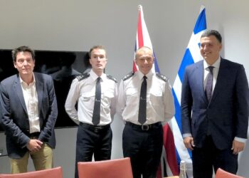 Β. Κικίλιας από Λονδίνο: «Μάχη των λιμενικών στα θαλάσσια σύνορά μας»