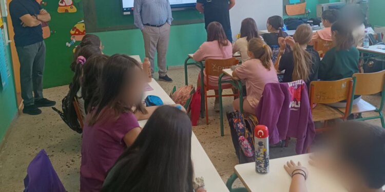 “Κινούμαι με Ασφάλεια στο Αγρίνιο” δράση για τους μαθητές του 11ου Δημοτικού Σχολείου