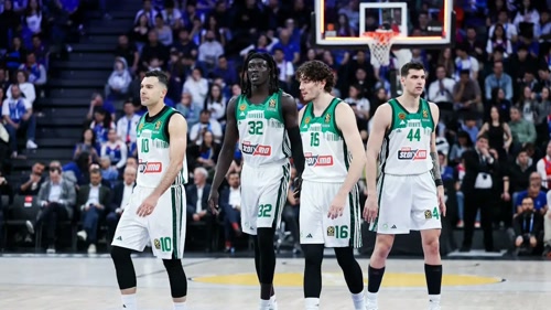 Παναθηναϊκός: Δώρο για τον 11χρονο φίλο της ομάδας που επισκέφτηκε τα αποδυτήρια