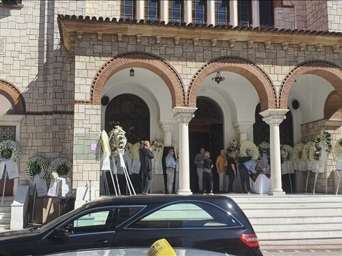 Αγρίνιο: Πλήθος κόσμου στο τελευταίο «αντίο» στον Λάμπρο Κοτρολό (ΦΩΤΟ – ΒΙΝΤΕΟ)