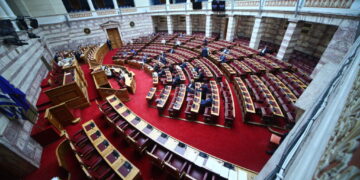 Ψηφίστηκε το ν/σ του υπ. Δικαιοσύνης. Απόρριψη της ένστασης της Ζωής Κωνσταντοπούλου