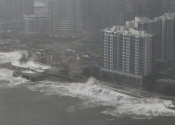 Ο Ραγκάσα σαρώνει Ασία: Βαρύς απολογισμός σε Ταϊβάν και Φιλιππίνες, εκκενώσεις στην Κίνα