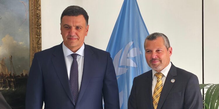 Β. Κικίλιας στη συνάντηση με τον ΓΓ του ΙΜΟ: «Στηρίζουμε το πλαίσιο του ΙΜΟ για την ενεργειακή μετάβαση της ναυτιλίας, αλλά απαιτούνται βελτιώσεις για τη ρεαλιστική εφαρμογή του»