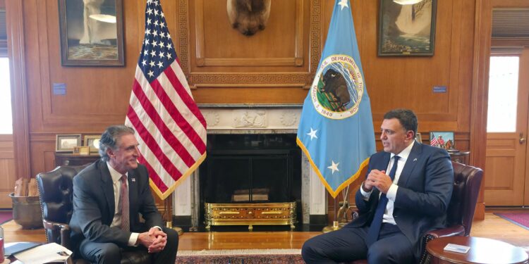 Β. Κικίλιας: «Οι ΗΠΑ παράγουν LNG και η Ελλάδα, με τον πανίσχυρο στόλο της, μπορεί να το μεταφέρει σε όλο τον κόσμο»