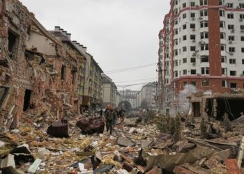 Σφοδρή ρωσική επίθεση στο Κίεβο με drones και πυραύλους, διήρκησε πάνω από 12 ώρες