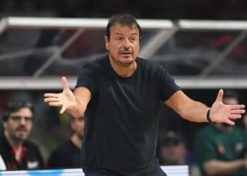 Εργκίν Αταμάν: «Ευχαριστώ τους 40.000 φιλάθλους – Συγχαρητήρια στον Παναθηναϊκό»