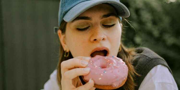 Γιατί τρώμε περισσότερη τροφή από όση χρειαζόμαστε