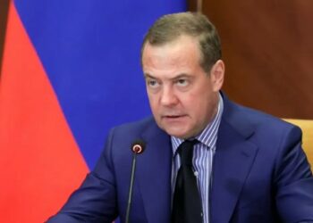 Μεντβέντεφ προειδοποιεί την Ευρώπη: Η Ρωσία θα αντιδράσει σε κατάσχεση περιουσιακών στοιχείων