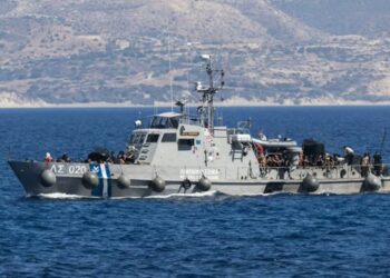 Διάσωση 35 αλλοδαπών – Αγνοούμενος στη θάλασσα νότια της Γαύδου