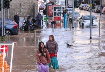 Μιλάνο: Σφοδρή βροχόπτωση – Πλημμύρισαν δρόμοι, υπερχείλισε ο Σέβεσο