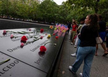 Νέα Υόρκη: Μνήμη των θυμάτων της 11ης Σεπτεμβρίου σε προεκλογικό φόντο