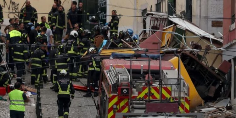 Σοκ στην Πορτογαλία: Δεν είχε φρένα το τελεφερίκ που οδήγησε στο θάνατο 15 ανθρώπους