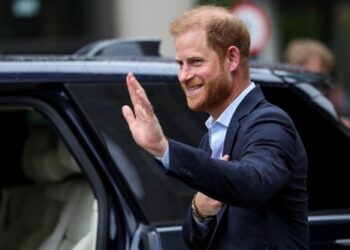 Βασιλική συμφιλίωση; Χάρι και Κάρολος συναντήθηκαν μετά από 20 μήνες