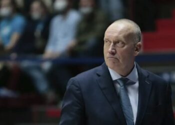 EuroBasket 2025: Ο Ρίμας Κουρτινάιτις απολογήθηκε στους Έλληνες δημοσιογράφους