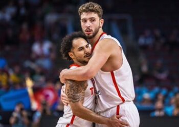 Viral ο Σενγκούν: Λύγισε μετά την ήττα στον τελικό του Eurobasket