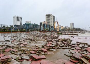 Βιετνάμ: 11 νεκροί από τον τυφώνα Μπουαλόι – 24 νεκροί στις Φιλιππίνες