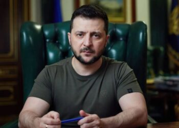 Βολοντίμιρ Ζελένσκι: Οι πύραυλοι για τα δυτικά συστήματα αντιαεροπορικής άμυνας συμπεριλαμβάνονται στην πρώτη αποστολή αμερικανικών όπλων