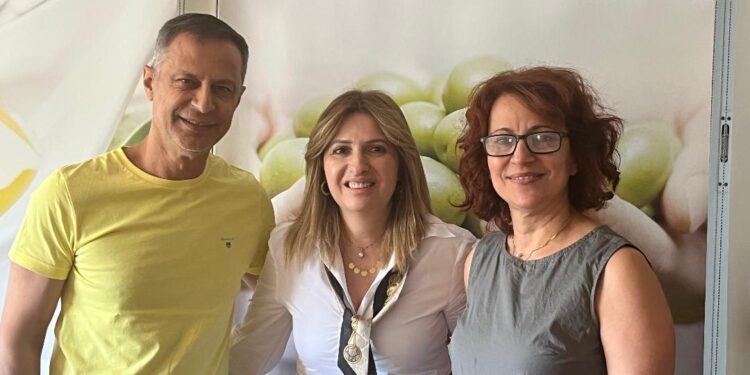 Επίσκεψη της Νίκης Φλώρου – Καραγιάννη σε δύο μεγάλες εξαγωγικές εταιρείες της Αιτωλοακαρνανίας