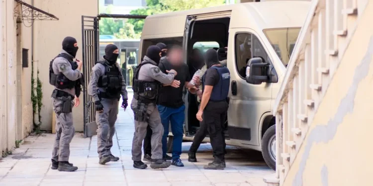 Χανιά :Aν και τα πέντε πρώτα μέλη της εγκληματικής οργάνωσης κατηγορούνταν για βαριά αδικήματα αφέθηκαν ελεύθερα