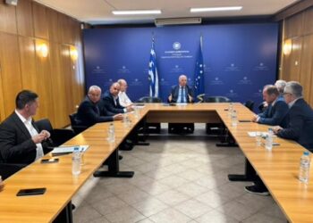 Συνάντηση Κώστα Τσιάρα με τη Διεπαγγελματική Οργάνωση Βάμβακος: Συντονισμένες δράσεις για τη στήριξη του βαμβακιού