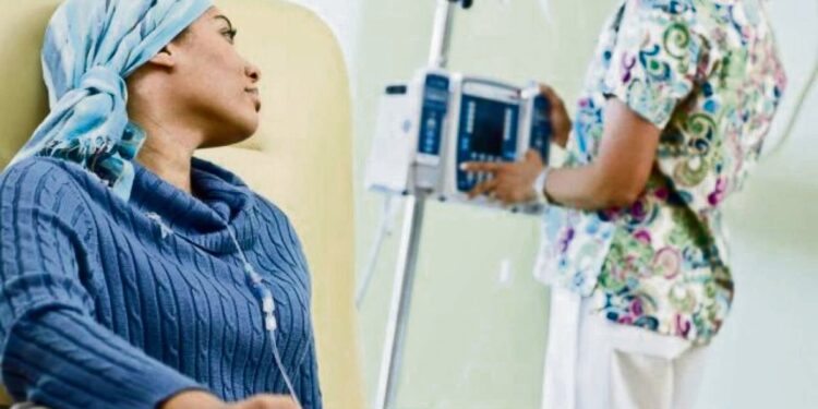 Ιστορική απόφαση για τους ογκολογικούς ασθενείς: Με κάλυψη Δημοσίου 39 εξετάσεις των βιοδεικτών