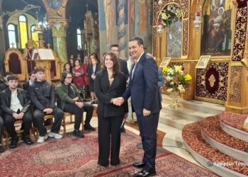 Αγρίνιο:10 Αιτωλοακαρνάνες πρωτοετείς φοιτητές και φοιτήτριες παρέλαβαν υποτροφίες από την Μητρόπολη