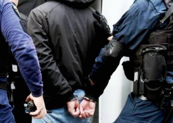 Αγρίνιο: Επεισοδιακές συλλήψεις για ναρκωτικά – Επιτέθηκαν στους αστυνομικούς