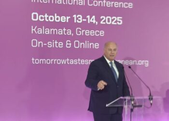 Κώστας Τσιάρας: Ποινικές ευθύνες για τους παράνομους εμβολιασμούς