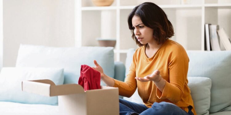 ΕΚΠΟΙΖΩ: «Βούλιαξε» από τις καταγγελίες καταναλωτών – Χαρακτηριστικά παραδείγματα