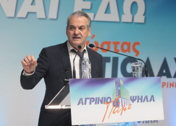 Σκληρή κριτική Πιστόλα στην δημοτική αρχή Αγρινίου