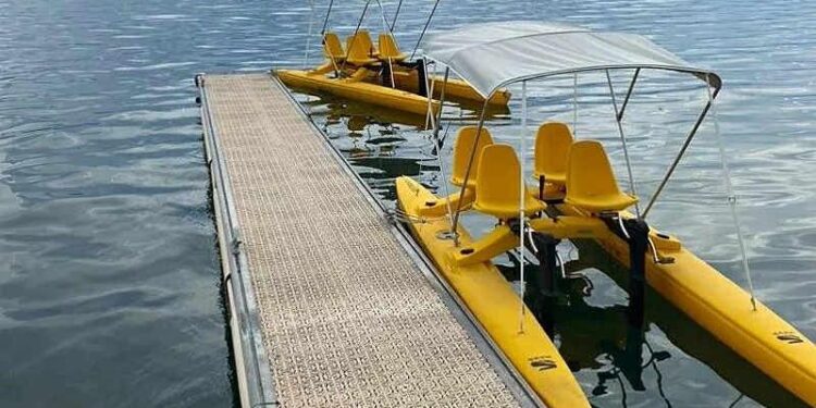 Άδεια σε πλωτά μη μηχανοκίνητα μέσα στην Τριχωνίδα με εισήγηση Θανάση Μαυρομμάτη