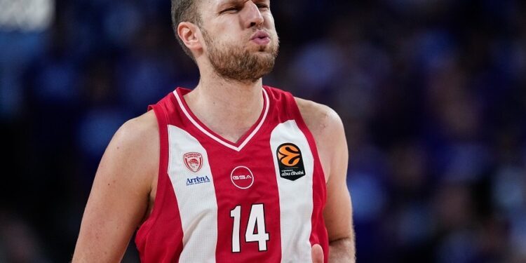 Βεζένκοφ: « Εχω χάσει κάτι lay up στη Μαδρίτη, στη Βιτόρια, αλλά… θα μπούνε»