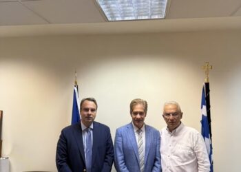 Συνάντηση Δημάρχου Αμφιλοχίας με τον Γενικό Γραμματέα Φυσικού Περιβάλλοντος και Υδάτων Δρ. Πέτρο Βαρελίδη, παρουσία του Βουλευτή Αιτωλοακαρνανίας, Θανάση Παπαθανάση