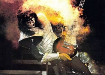 Έφυγε από τη ζωή ο Έις Φρίλι των Kiss, σε ηλικία 74 ετών