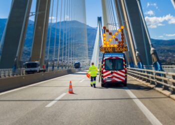 Κυκλοφοριακές ρυθμίσεις στη Γέφυρα Ρίου-Αντιρρίου για εργασίες συντήρησης σε μεγάλο ύψος στον πυλώνα Μ1 (Ρίο) με συμμετοχή αλπινιστών.