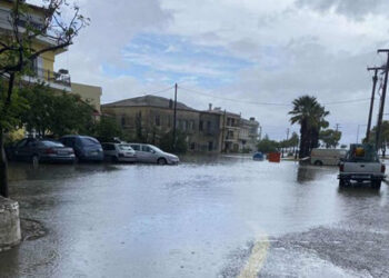 Η πρώτη βροχή φέρνει προβλήματα – Πλημμύρες σε Αιτωλικό και Κατοχή (ΦΩΤΟ – ΒΙΝΤΕΟ)