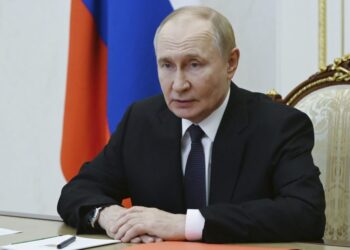 Προειδοποίηση Πούτιν: Τυχόν εφοδιασμός της Ουκρανίας με Τόμαχοκ μπορεί να καταστρέψει τις σχέσεις μας με τις ΗΠΑ