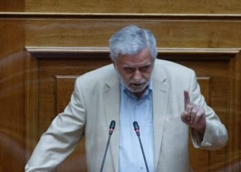 Στον Θοδωρή Δρίτσα η έδρα του Αλέξη Τσίπρα – Φήμες για προσχώρηση στη Νέα Αριστερά