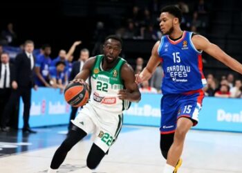 Εφές – Παναθηναϊκός: Το «τριφύλλι» αναζητά νίκη στην πρώτη του δύσκολη έξοδο στη Euroleague