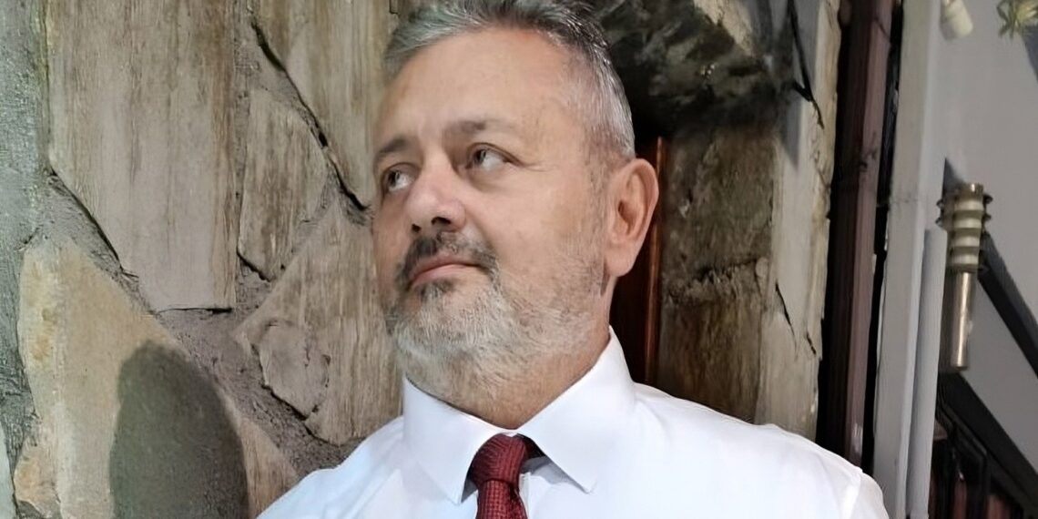 Το μετέωρο βήμα του Μητσοτάκη: Νόμος – πυρίτιδα ή επικοινωνιακό φιάσκο; Σύγκρουση με την κοινωνία ή παραδοχή πολιτικής απάτης;